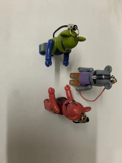 Giocattoli per bambini personalizzati, bambole bobblehead, macchinine telecomandate, bambole dei cartoni animati